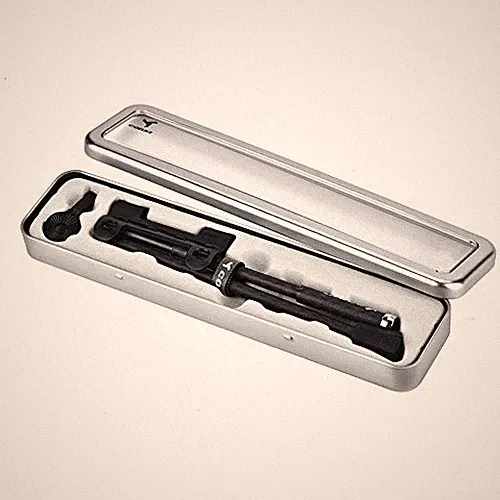 bicycle kickstand, lightweight adjustable with non-slip grip, mountain bike