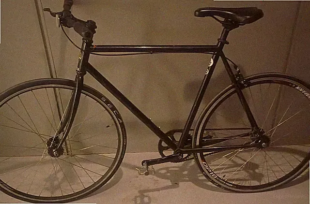 Motobecane Single Speed/Fixed Gear 700C Bike 26in Riser Bar V-Brake Black
