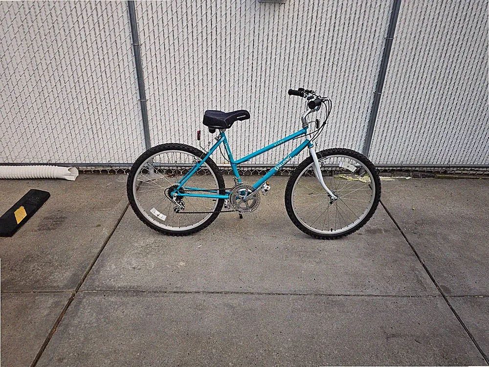 spalding 12-speed 26-in lightweight bicycle